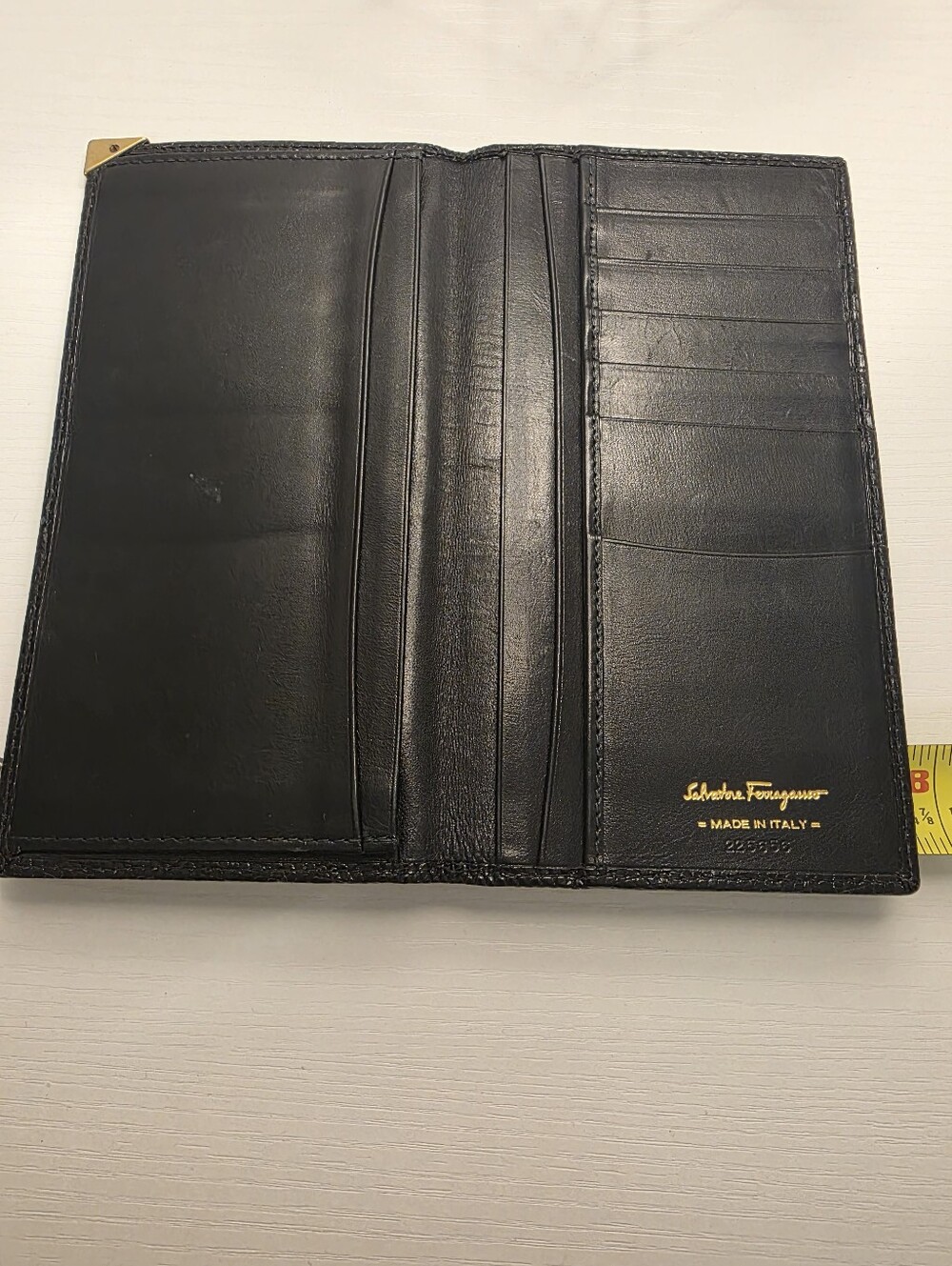 Salvatore Ferragamo Black Lizard Embossed Calf Leather Bifold Wallet - Picture 2 of 7